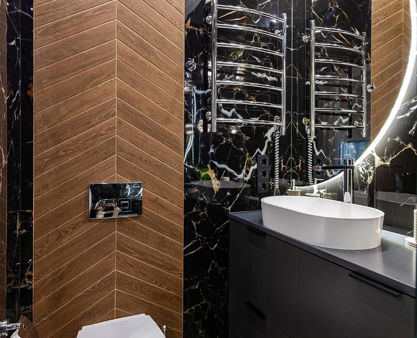 Royal Aparts Multi Lviv Apartment