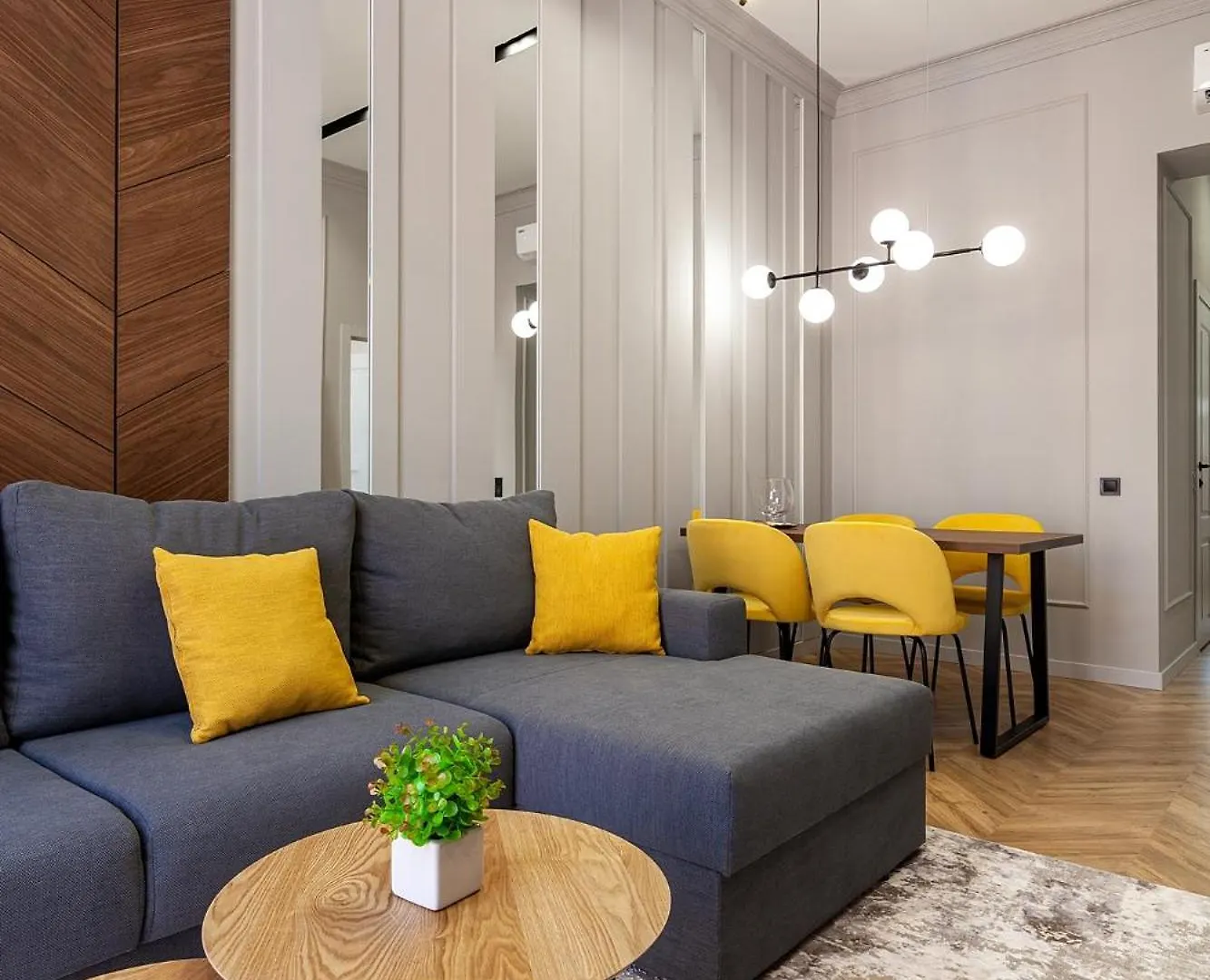 Royal Aparts Multi Lviv